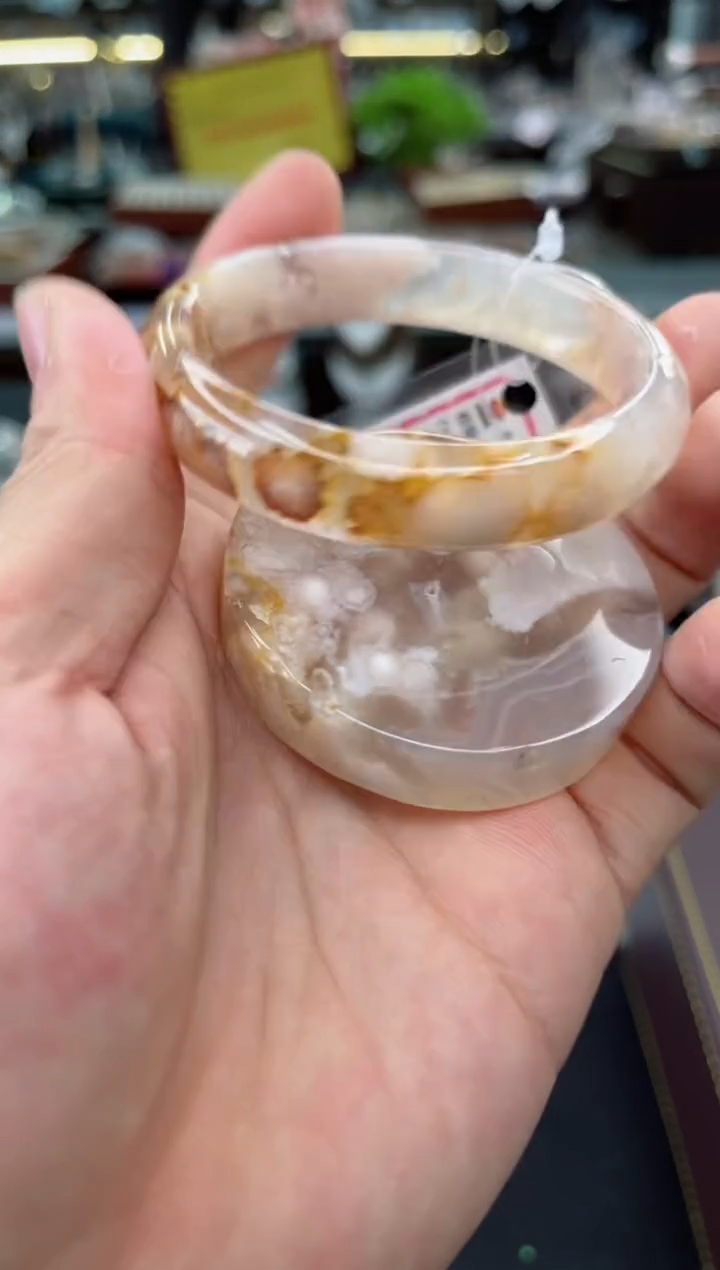 【闪购商品】石英质玉手镯未镶嵌57圈口（赠品镯心）3538569