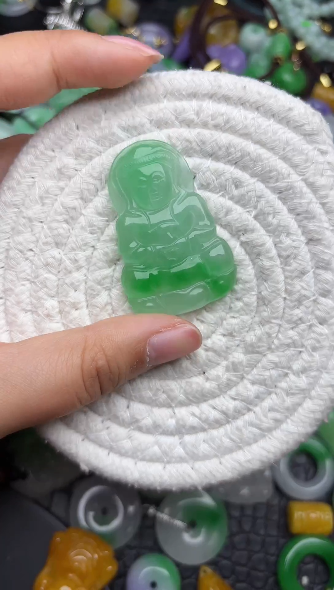 颈饰未镶嵌翡翠缅甸翡翠吊坠