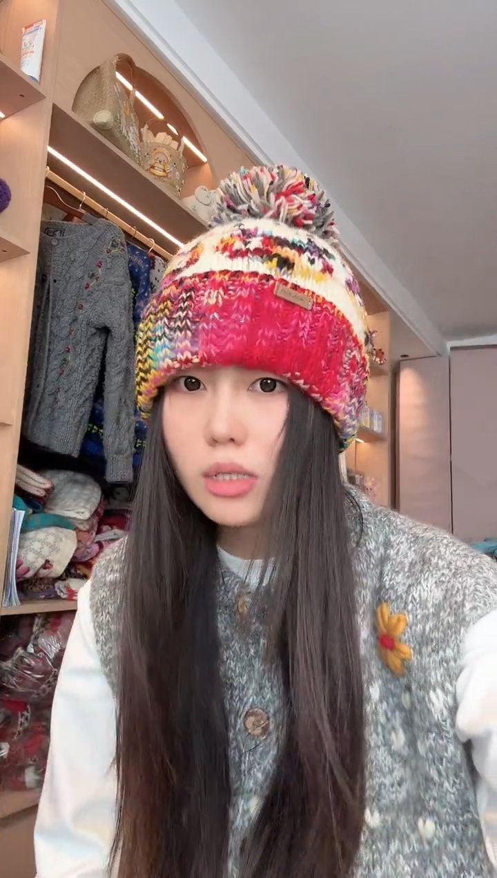 羊毛白色翻边猫头鹰帽