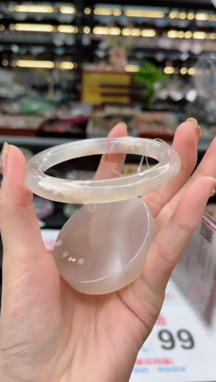 【闪购商品】石英质玉手镯未镶嵌59圈口（不退不换）1507852