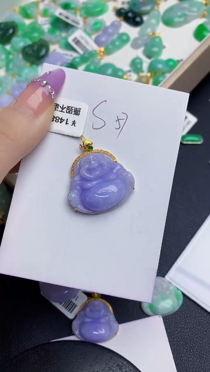 翡翠18K金镶嵌颈饰缅甸天然翡翠A货