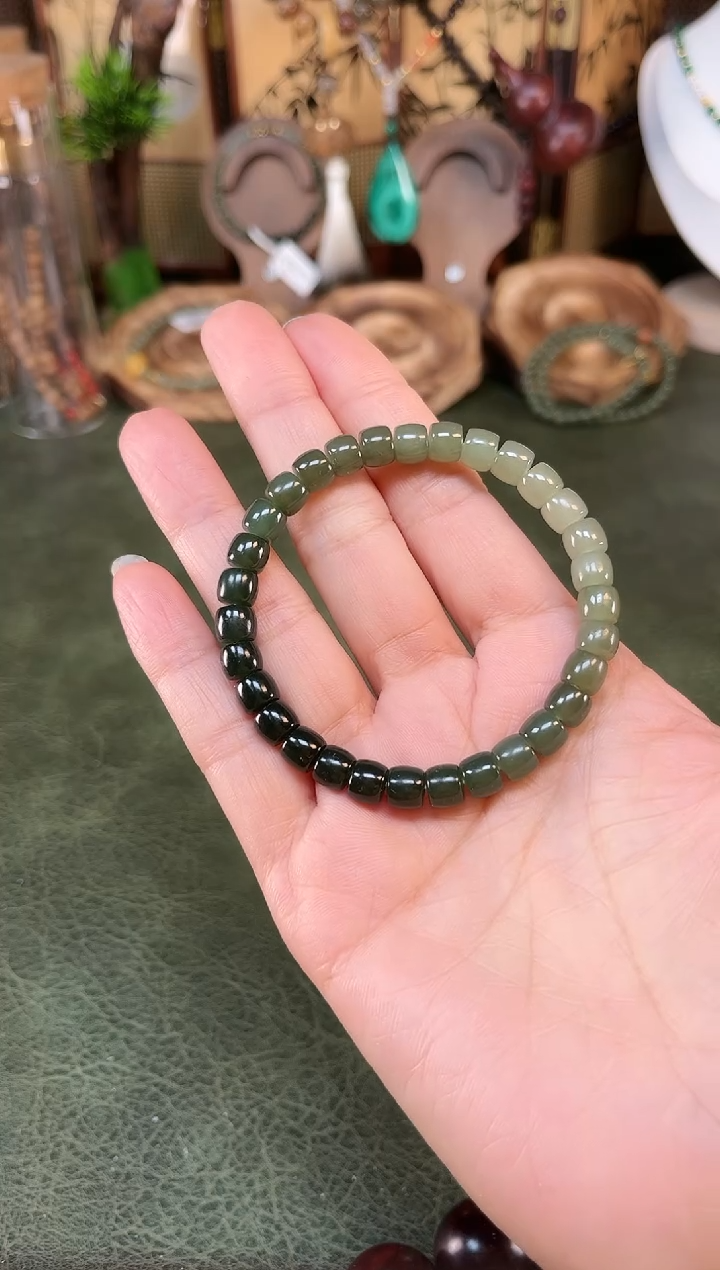 未镶嵌手串和田玉渐变直切6*7