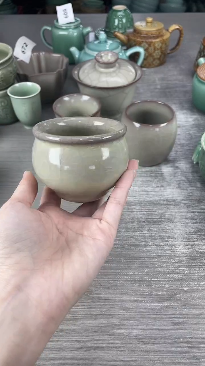 龙泉青瓷福利仓储