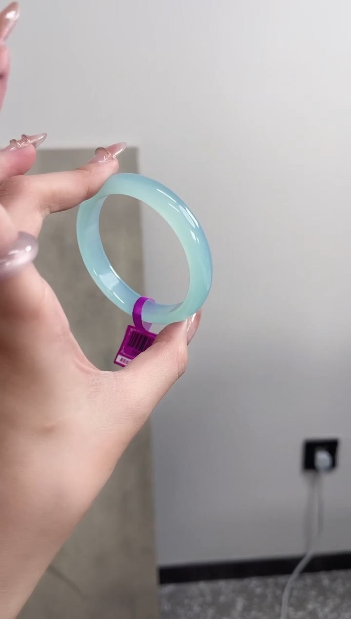 【闪购商品】玛瑙/玉髓手镯未镶嵌54圈 需要包容