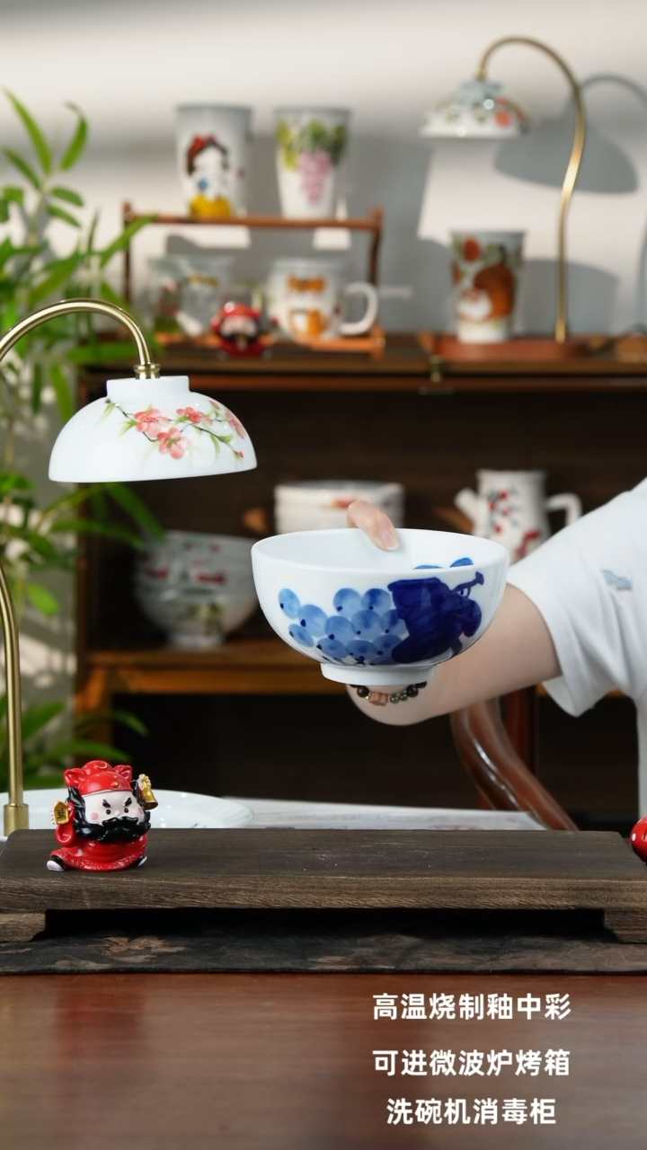 景德镇手绘釉中彩（食品级）小罗汉碗