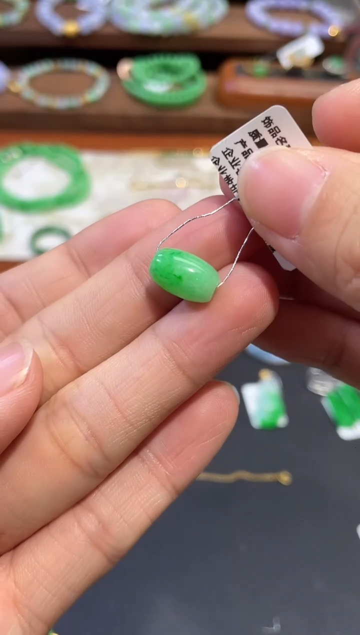 颈饰未镶嵌翡翠路路通