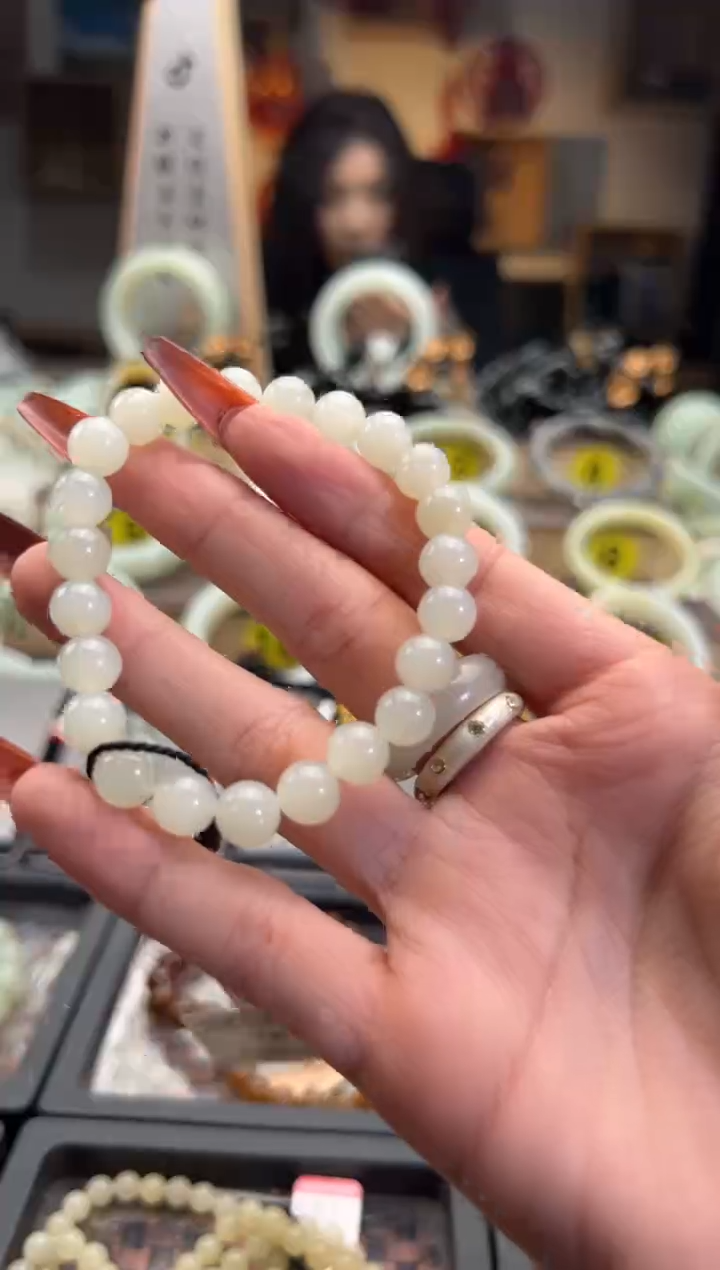 【闪购商品】和田玉手串未镶嵌且末料迪克兰特细卡8手串