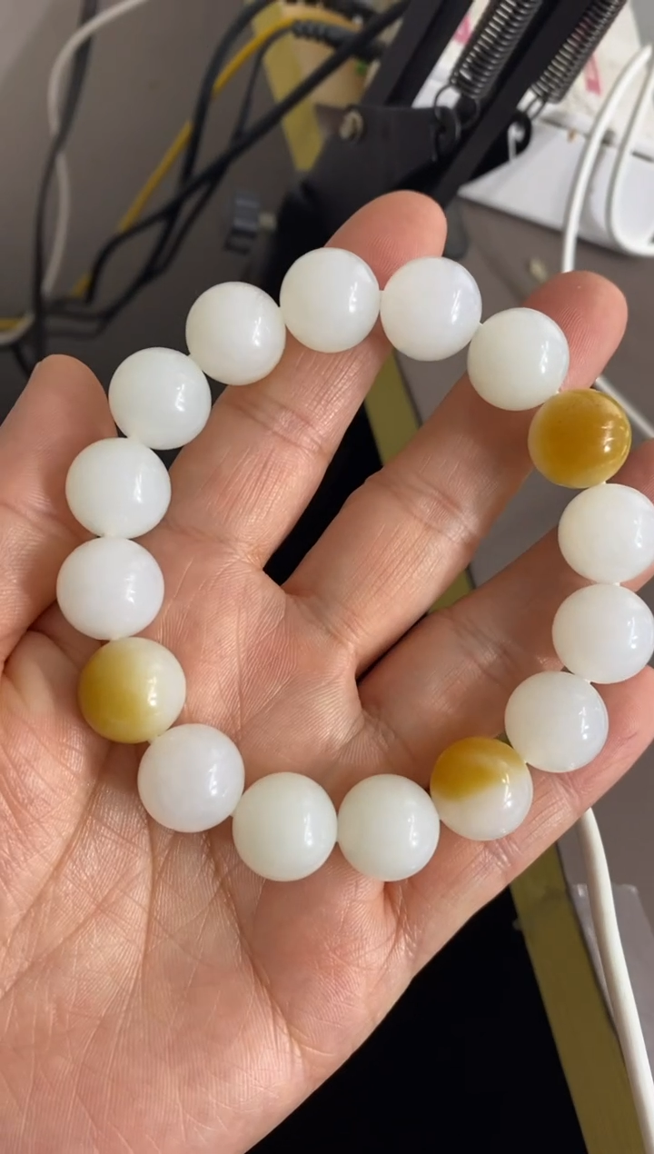 未镶嵌手链和田玉颜色多样性发货拍一发一