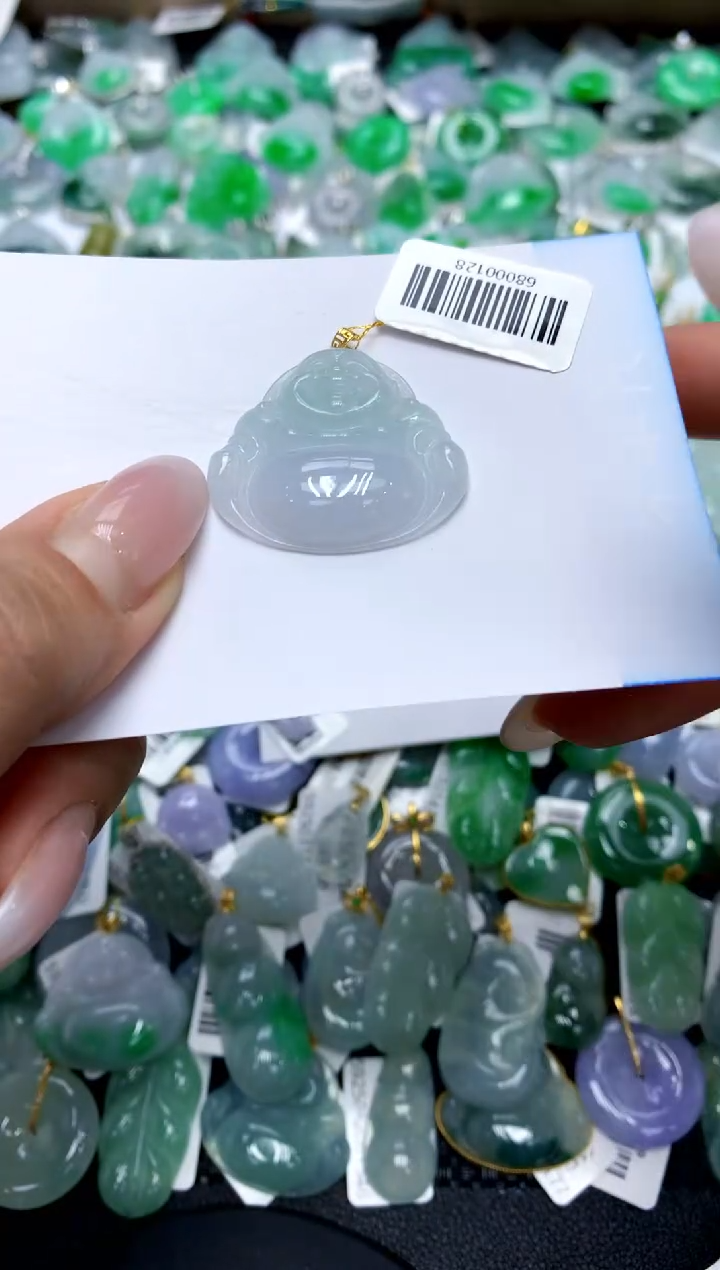 翡翠18K金镶嵌颈饰111111111111111