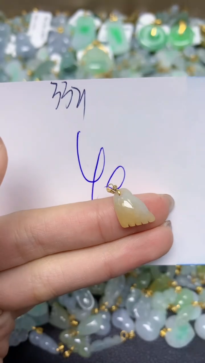 【闪购商品】翡翠颈饰18K金镶嵌 天然翡翠A货