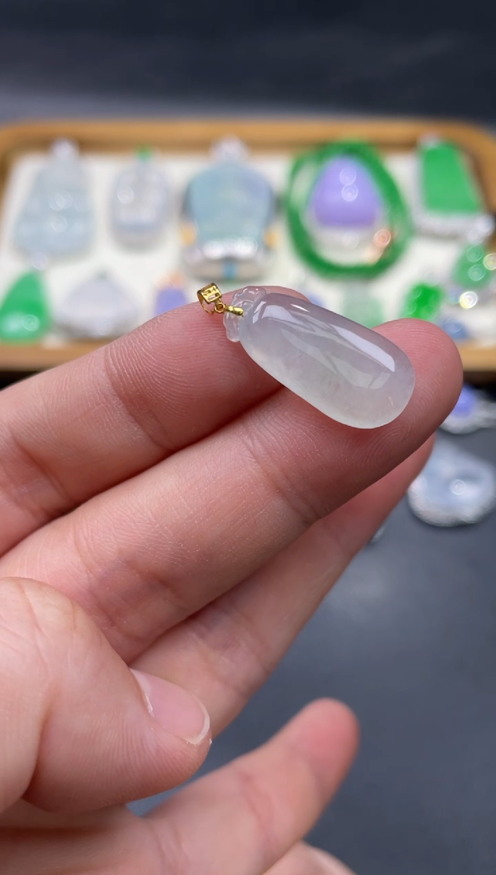 【闪购商品】翡翠颈饰18K金镶嵌109.........