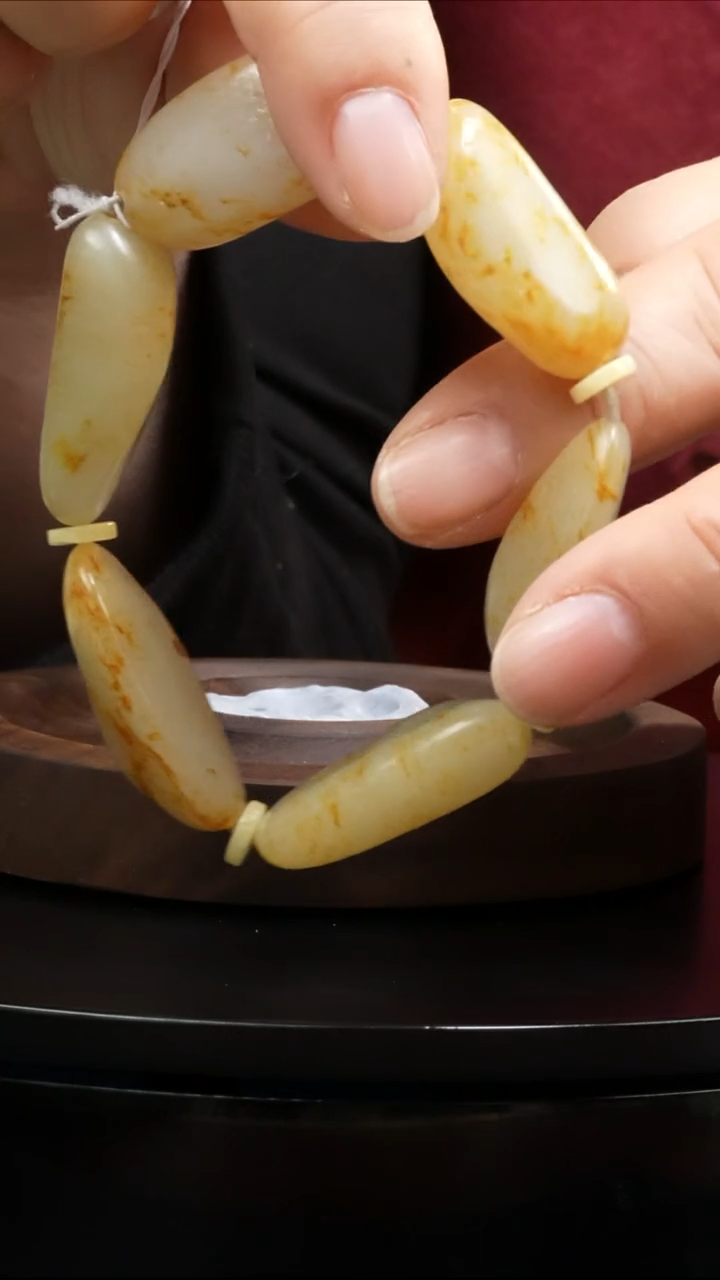 【闪购商品】和田玉手串未镶嵌66克和田玉原石