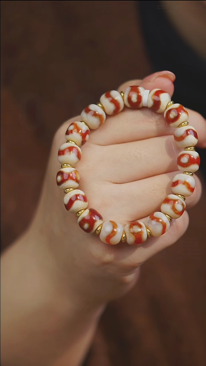 【闪购商品】玛瑙/玉髓手串未镶嵌多样性发其一