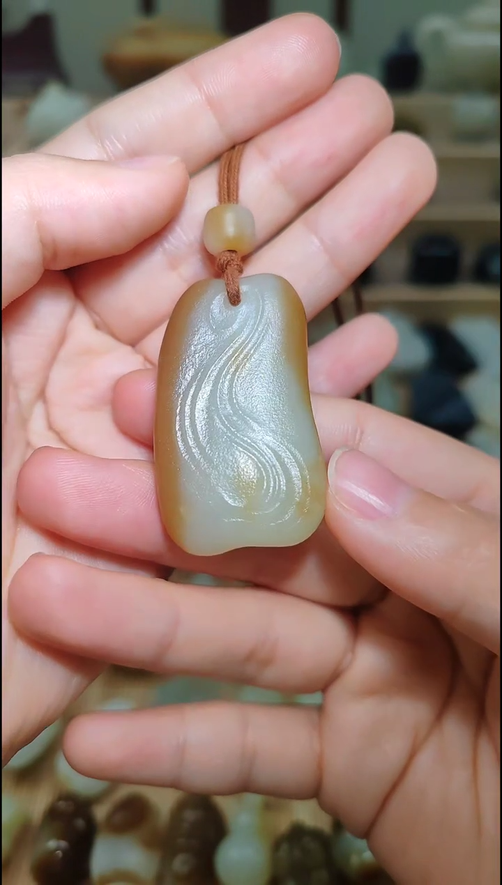 【闪购商品】和田玉挂件未镶嵌新疆和田玉且末料随型牌子挂件