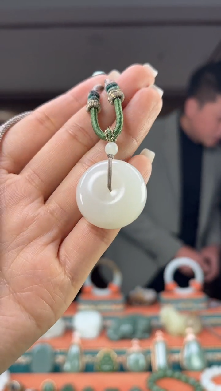 颈饰未镶嵌和田玉佩佩26mm左右