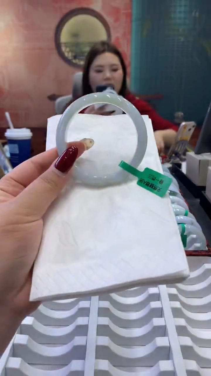 【闪购商品】翡翠手镯未镶嵌多人0017660