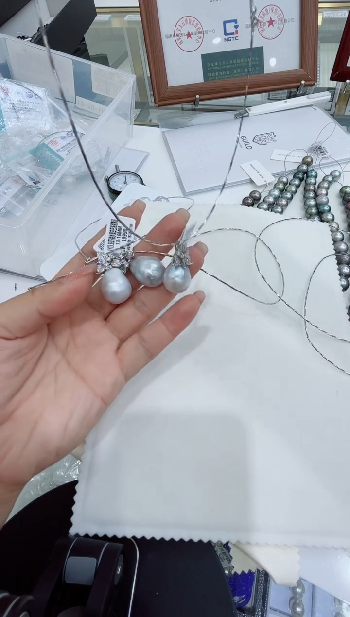 银S925镶嵌海水珍珠吊坠澳白巴洛克定99不退换总200