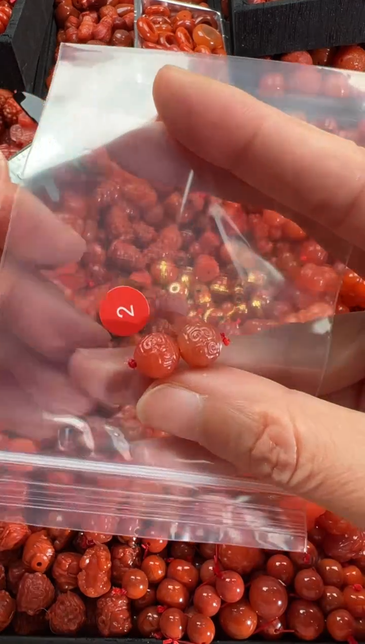【闪购商品】南红玛瑙颈饰未镶嵌1