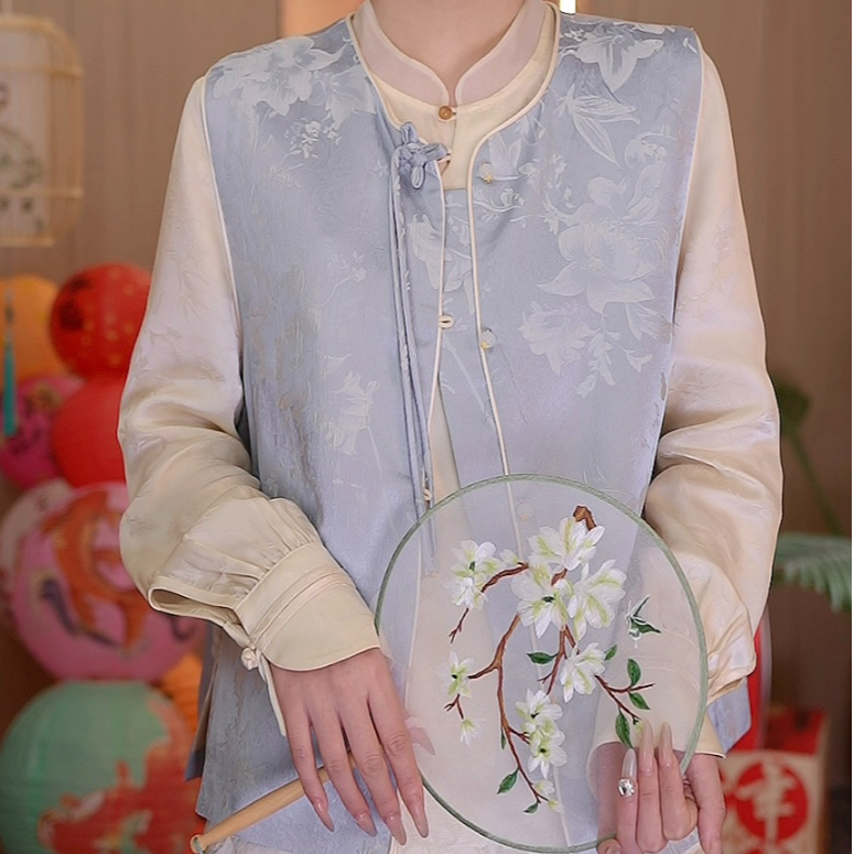 新款时尚百搭显瘦新中式国风马甲女宽松背心上衣2025A7115—七月