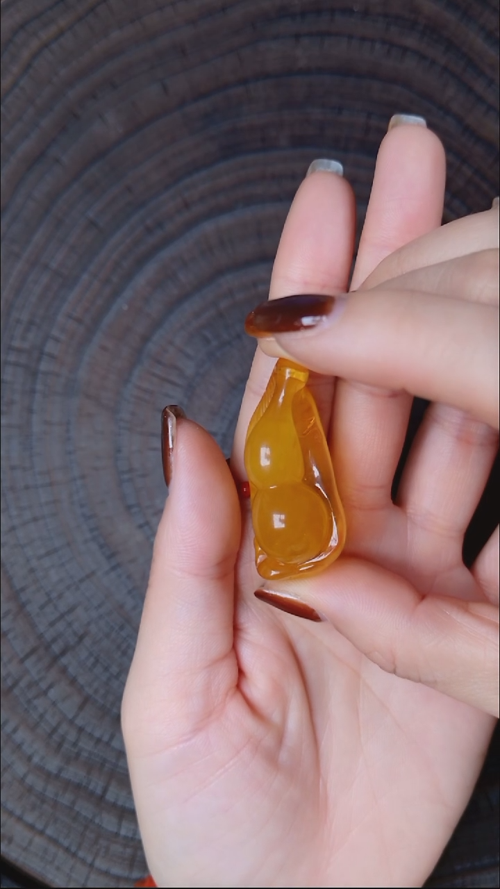 蜜蜡颈饰未镶嵌吊坠