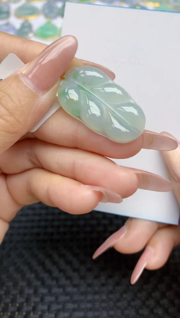 【闪购商品】翡翠颈饰18K金镶嵌天然A货翡翠 70