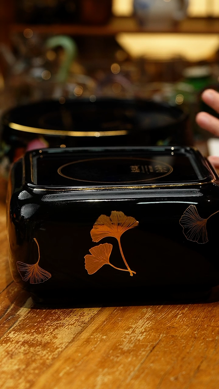 【闪购商品】莺歌烧/四方银杏黑底