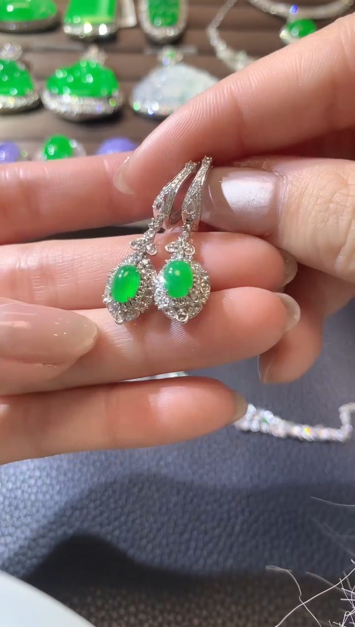 【闪购商品】翡翠耳饰18K金镶嵌A41翡翠