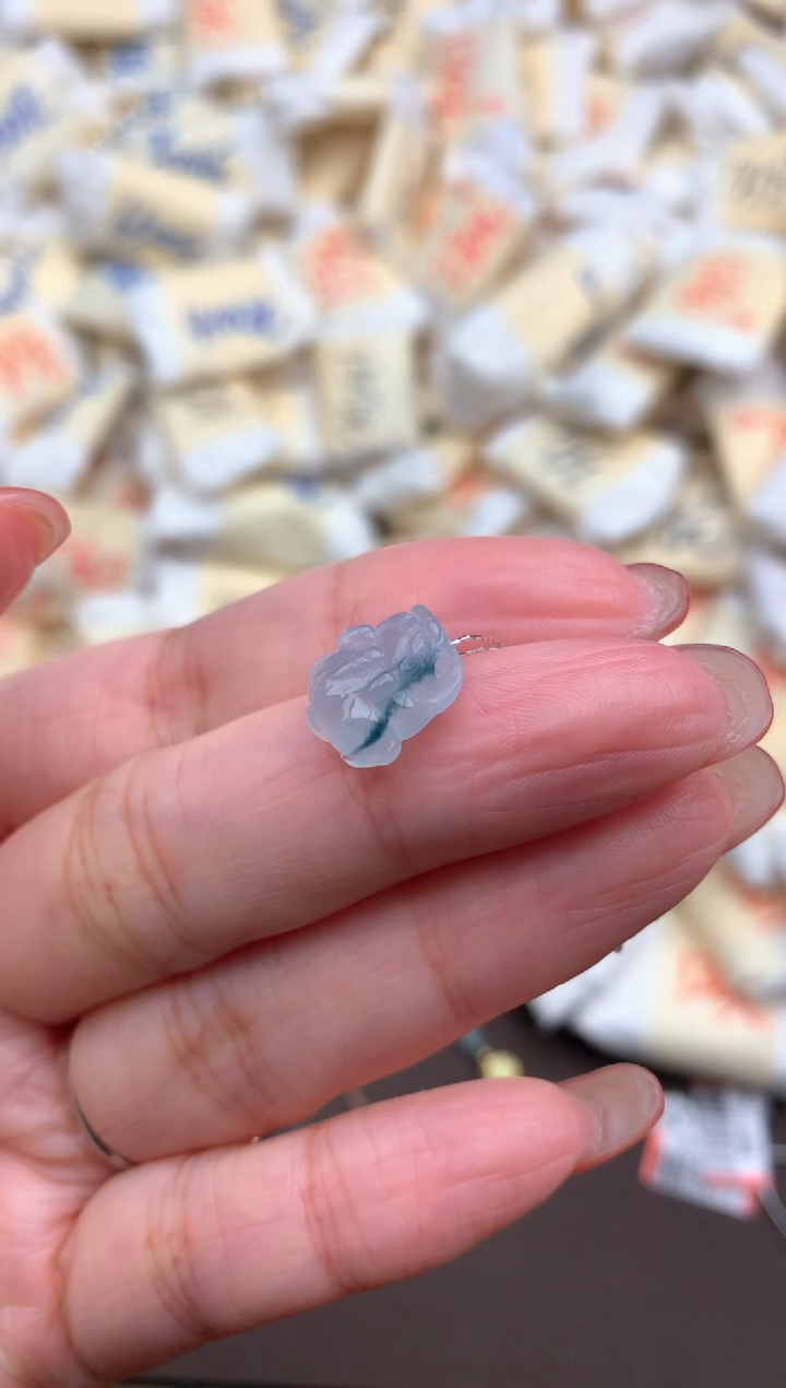 【闪购商品】翡翠挂件未镶嵌一