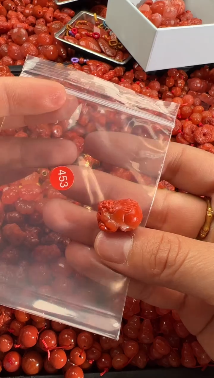 【闪购商品】南红玛瑙颈饰未镶嵌1