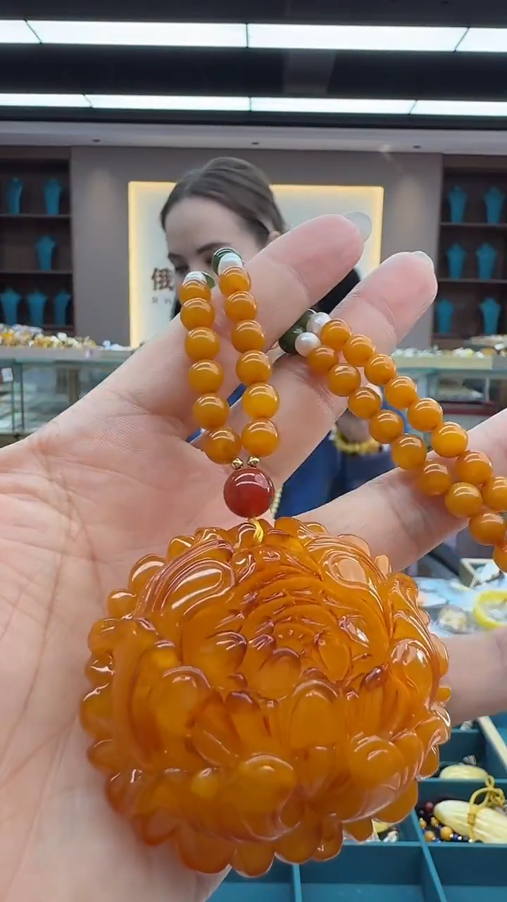 琥珀颈饰未镶嵌269秒拍号 假一罚三 