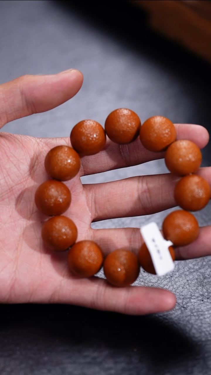 【闪购商品】橄榄核吊坠更厉害