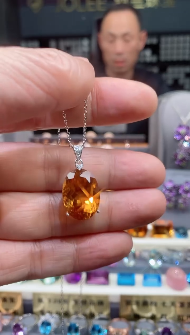 【闪购商品】黄晶吊坠银S925镶嵌黄晶吊坠