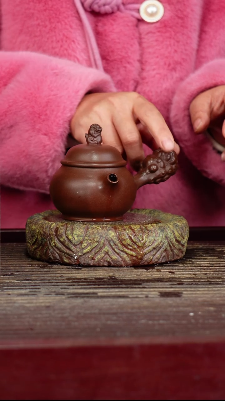 宜兴原矿紫砂壶茶壶宜兴原矿紫砂壶茶壶140C