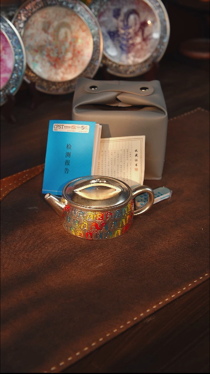 瓷鎏银千佛七彩汉瓦壶