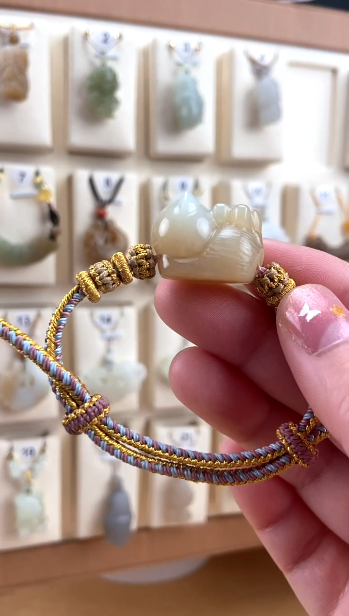 【闪购商品】和田玉（糖玉）手链未镶嵌趴趴猫手绳