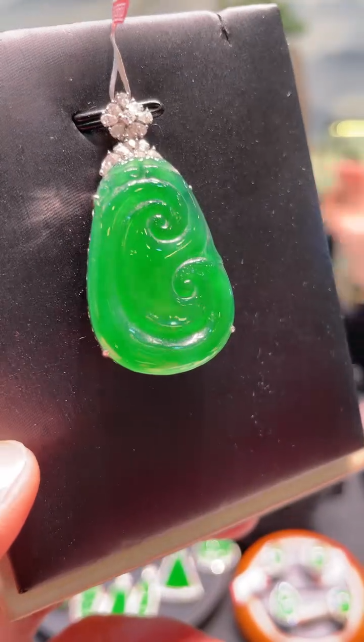 【闪购商品】翡翠颈饰18K金镶嵌A78戒指