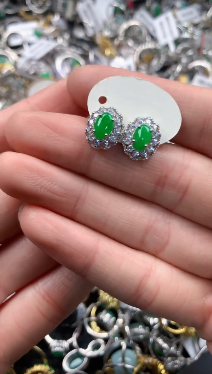 银S925镶嵌戒指翡翠888       10