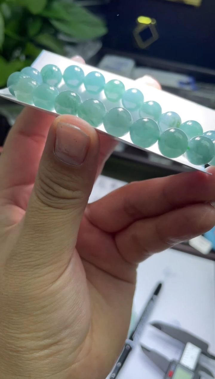 【闪购商品】翡翠手串未镶嵌翡翠