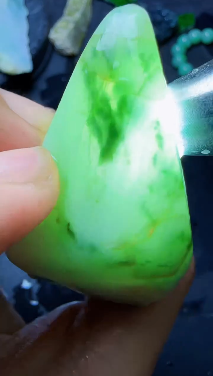 【闪购商品】翡翠挂件未镶嵌053翡翠