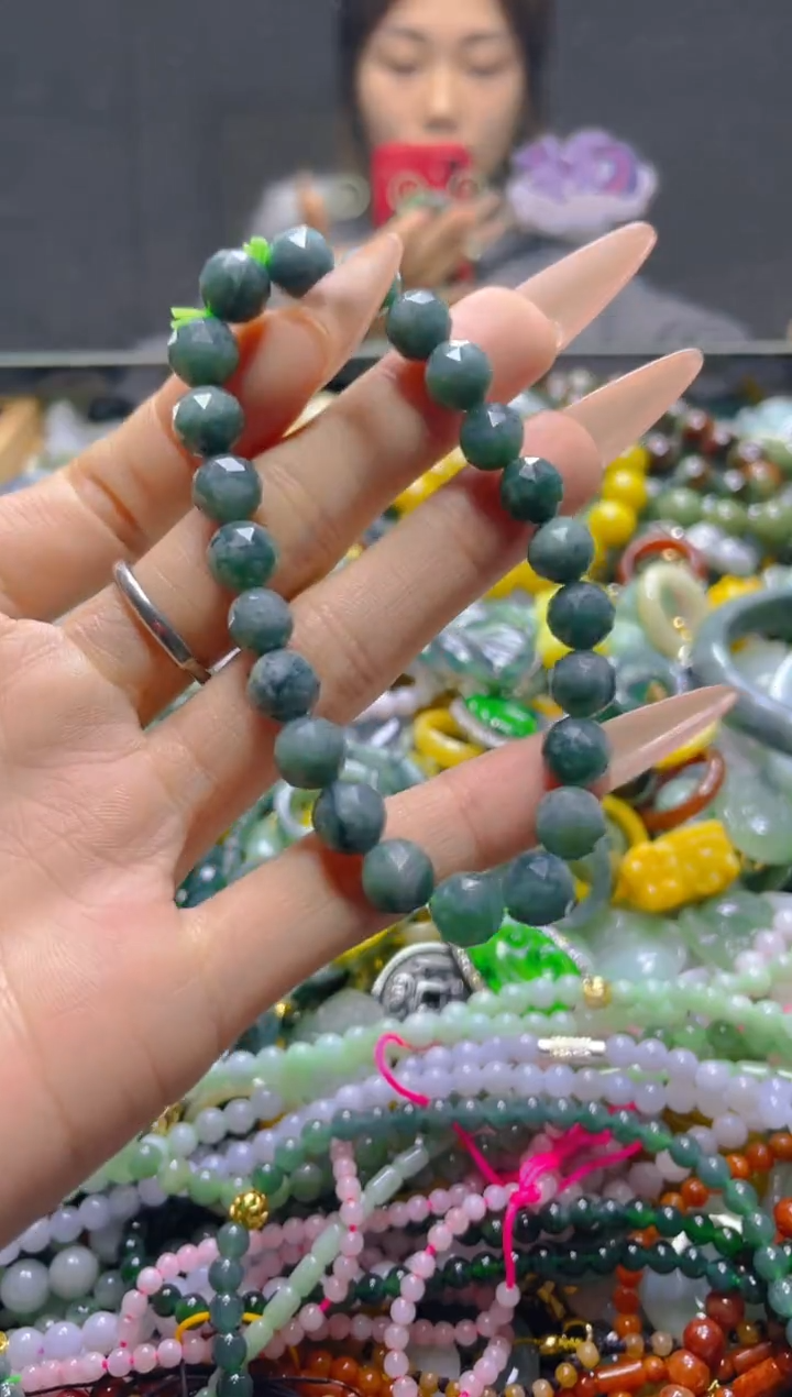 颈饰未镶嵌翡翠8MM