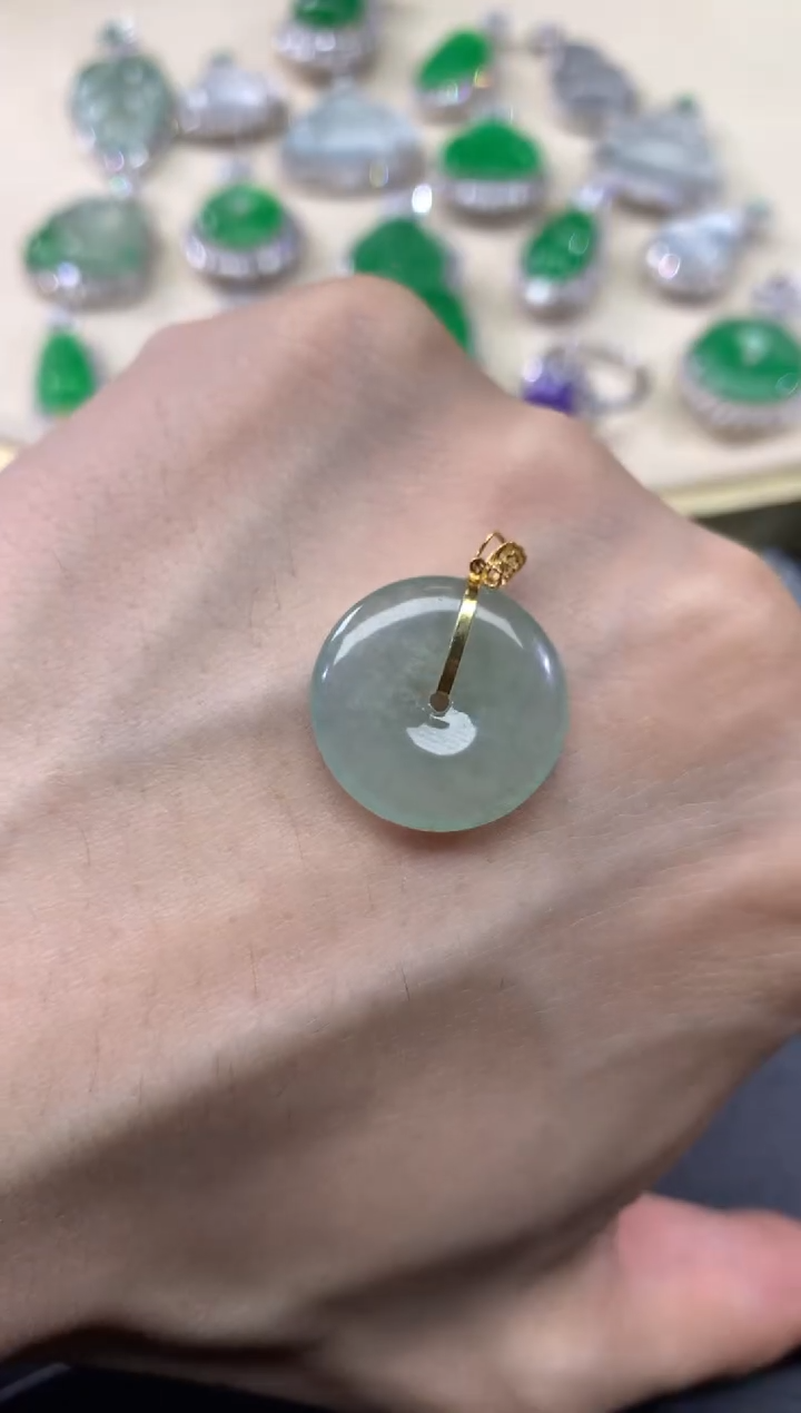 【闪购商品】翡翠吊坠(不含链)18K金镶嵌07天然A货翡翠