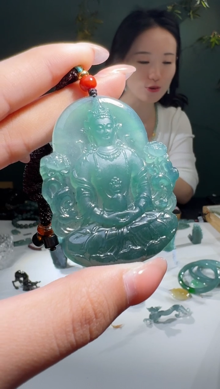 【闪购商品】翡翠颈饰未镶嵌天然A货翡翠观音