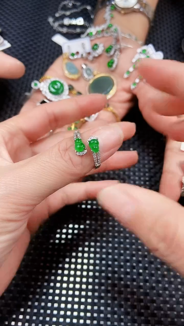 【闪购商品】翡翠戒指未镶嵌11111111