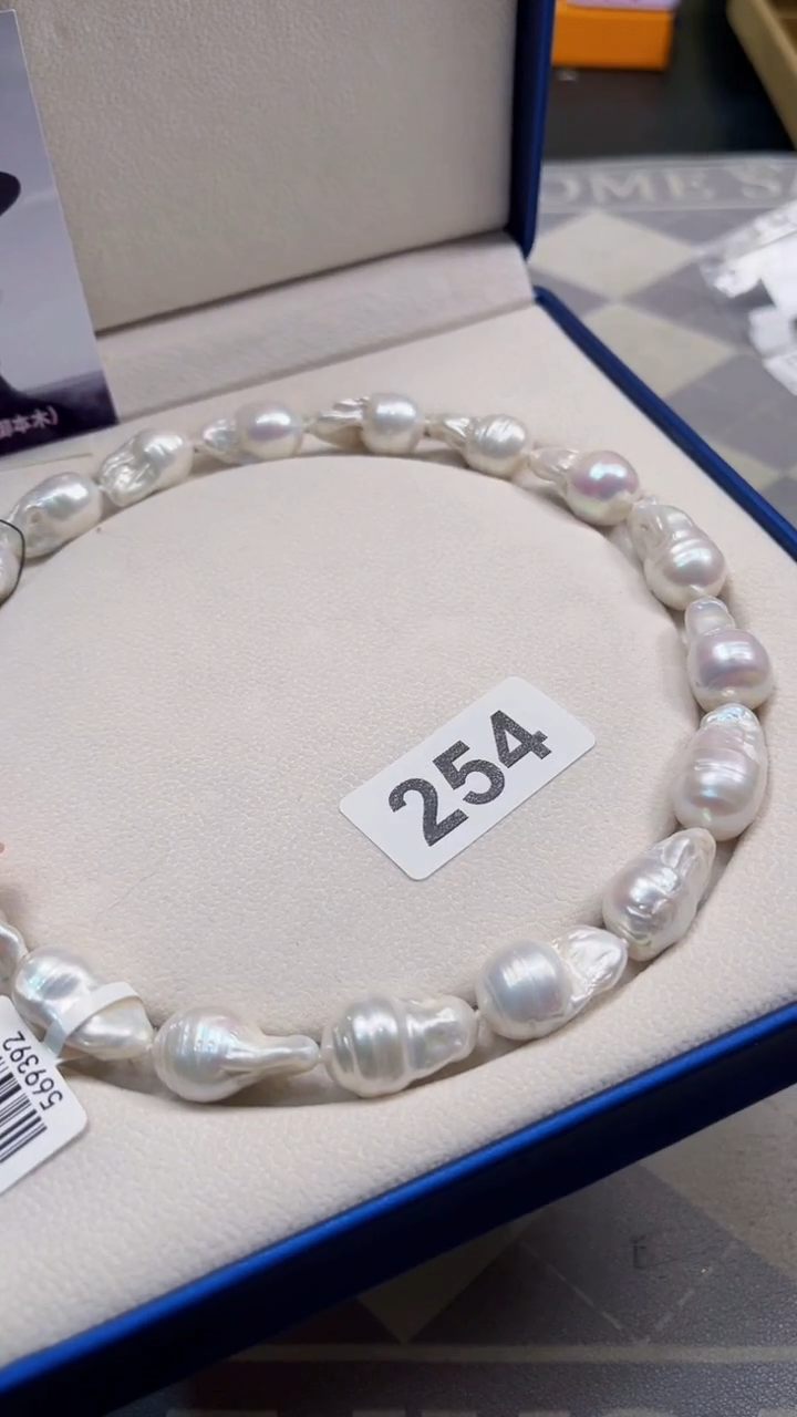 非金属无如图所示时尚饰品