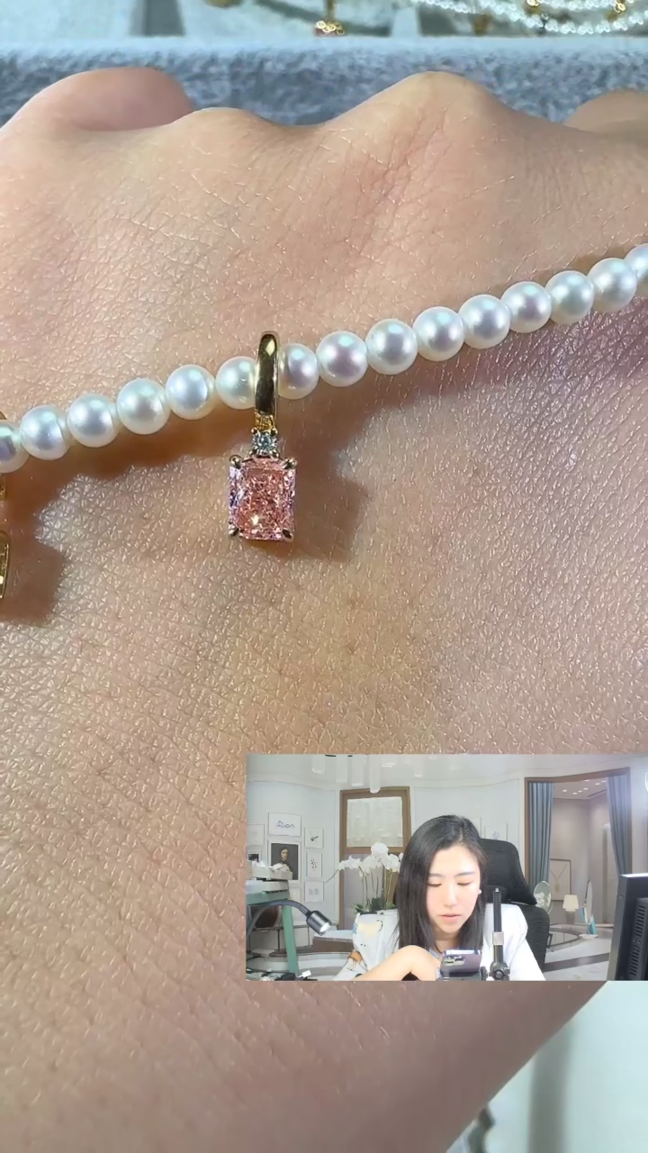 【闪购商品】合成钻石裸石未镶嵌粉钻雷迪恩吊坠（送价值599小米珠链