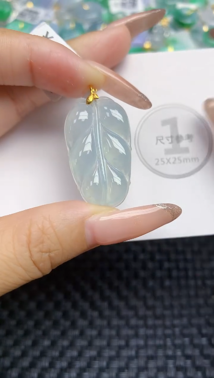 颈饰18K金镶嵌翡翠天然缅甸A货翡翠百元以上9元证书费自理