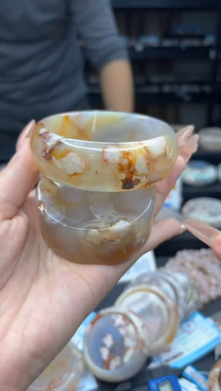 【闪购商品】石英质玉手镯未镶嵌1125（62圈赠送镯心）