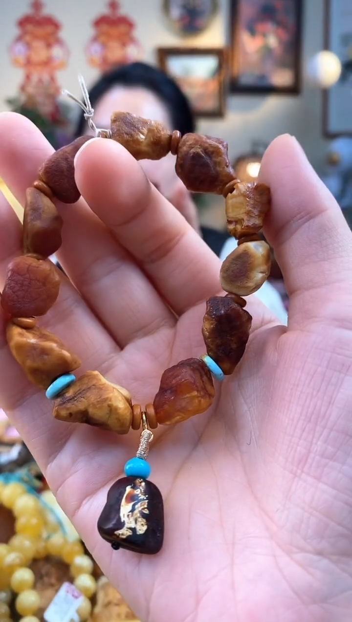 【闪购商品】琥珀手串未镶嵌手串