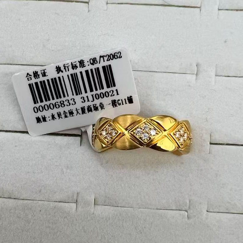 精品足金戒指31J00021