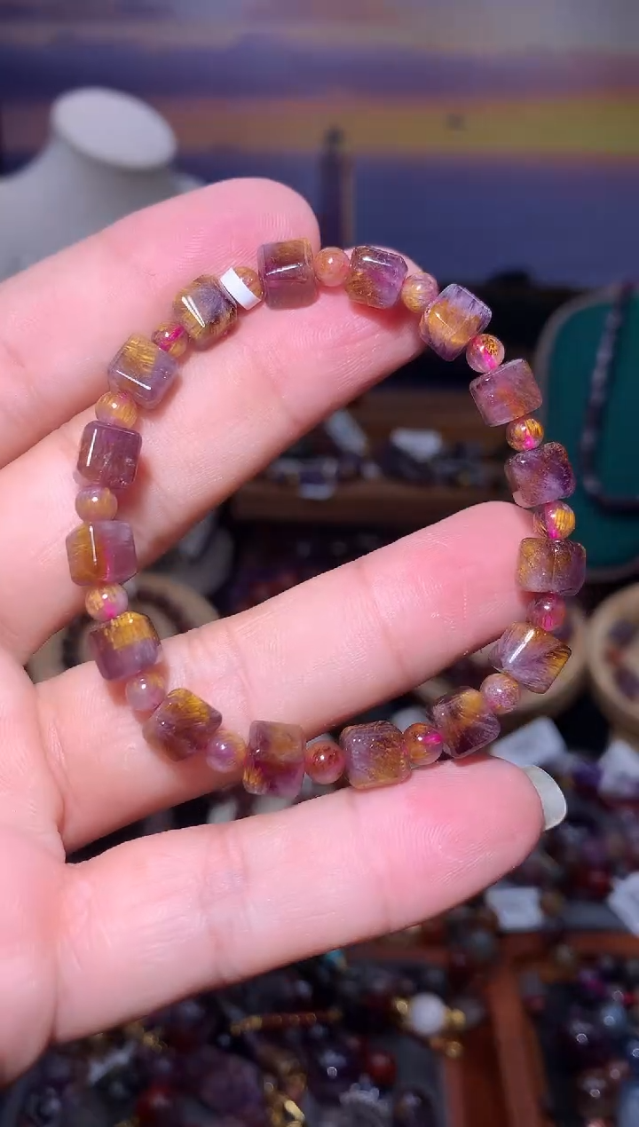 未镶嵌珠宝半成品水晶极光紫钛达必兹四棱手串